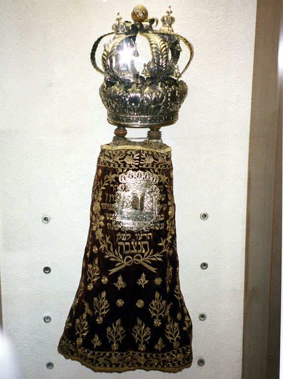 1996