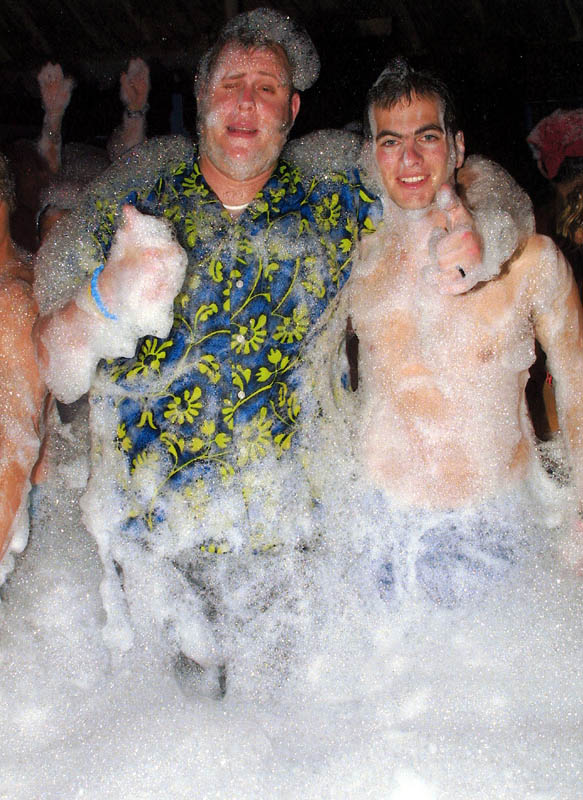 2001_Cancun_Foam_Party_04