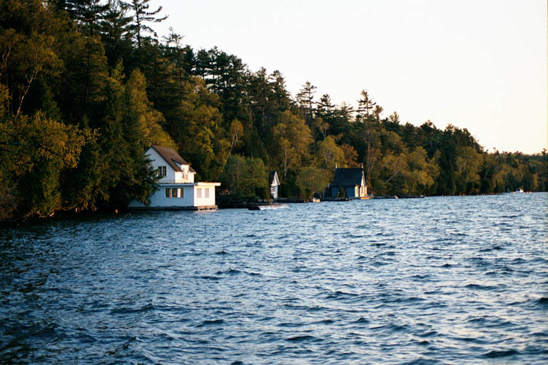 Cottage09