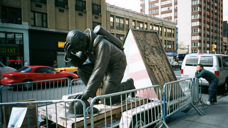 2002_NY_Fireman_Memorial