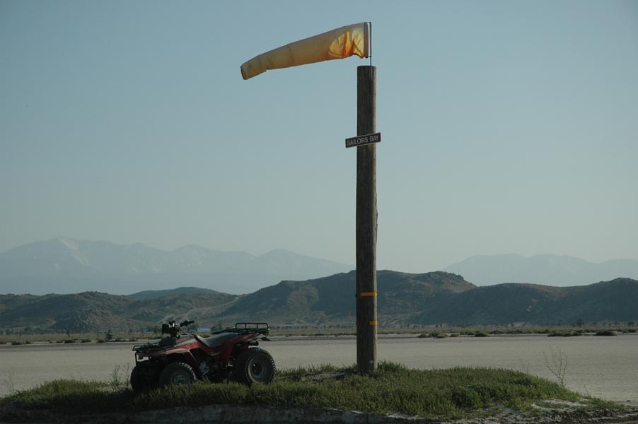 2005 Lake Mirage 320